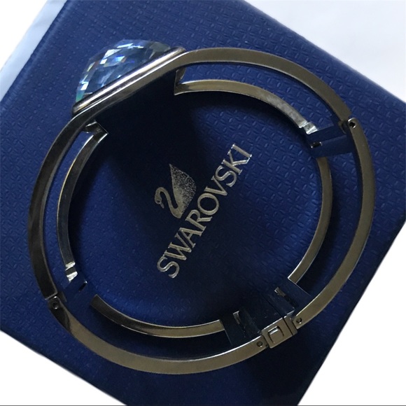 Swarovski Large Nirvana bangle rhodium plated nwt - Picture 9 of 13